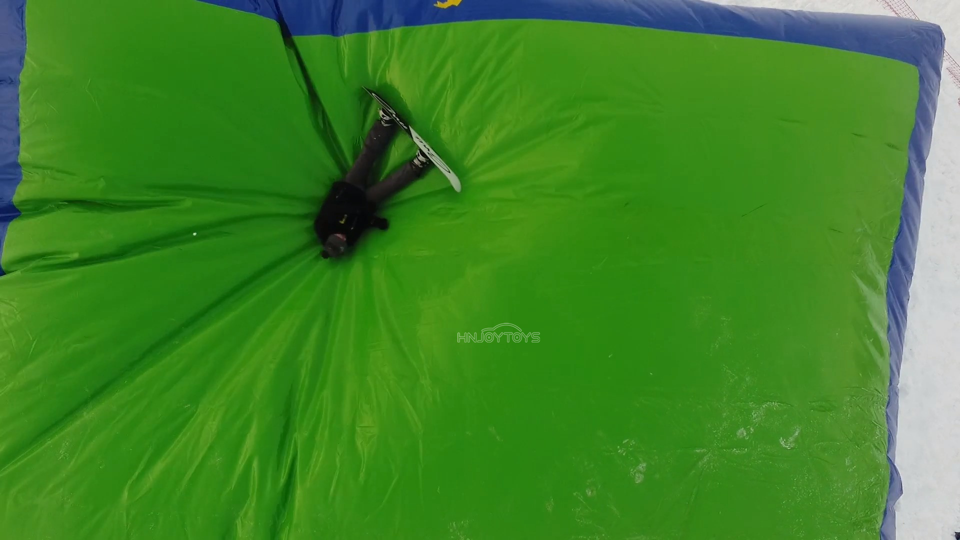 Freestyle Skiing & Snowboarding (1).jpg Freestyle Skiing & Snowboarding (1).jpg