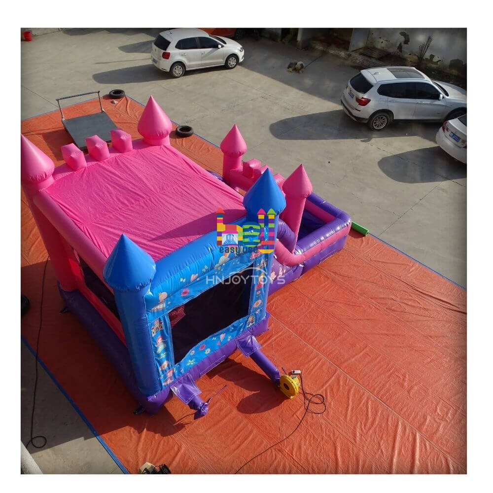 high quality PVC wet and dry bouncy castle