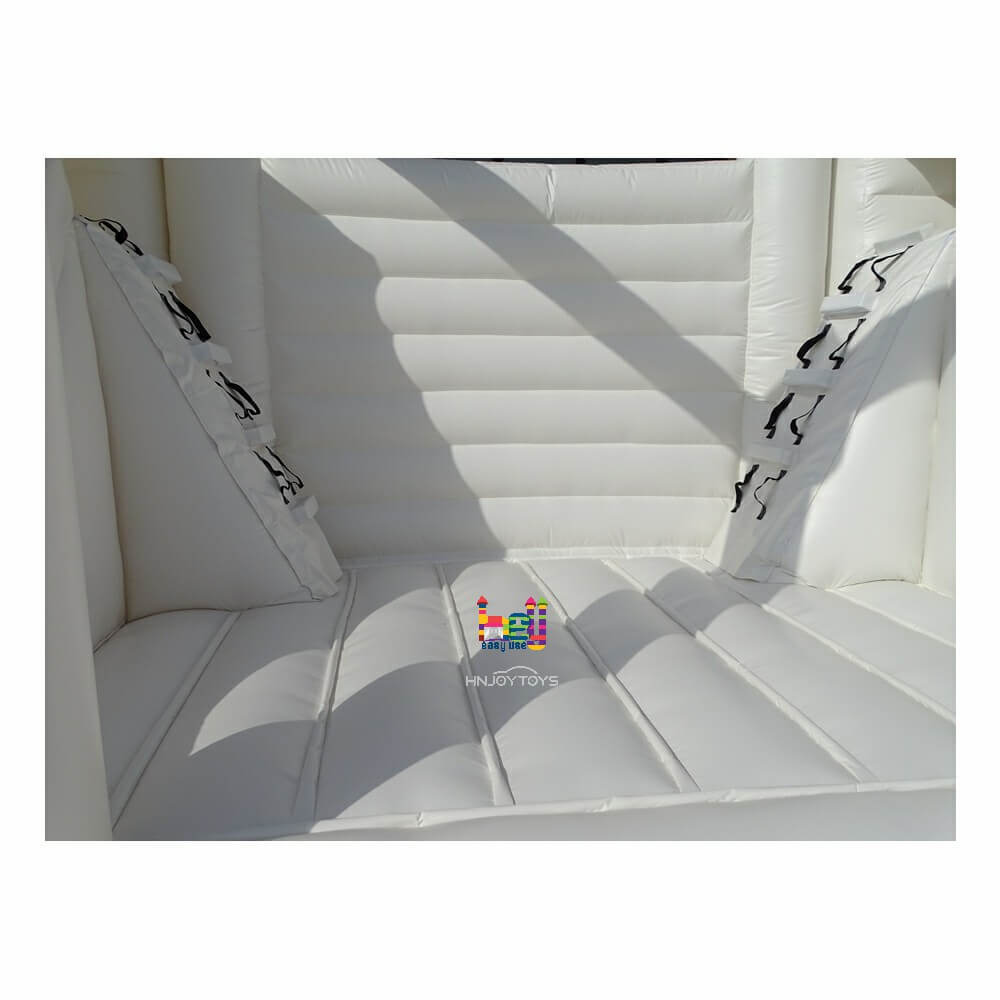 popular commercial inflatable white inflatable castle 