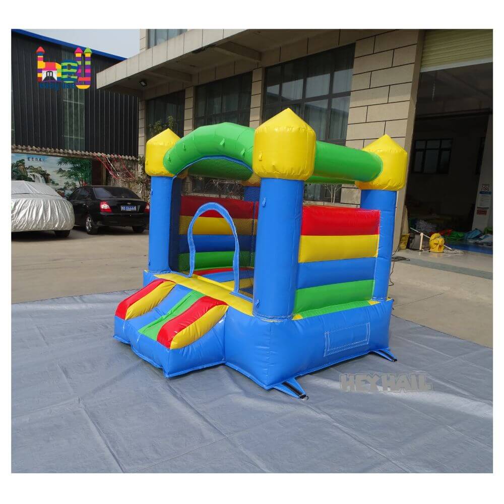 Buying inflatable bounce house