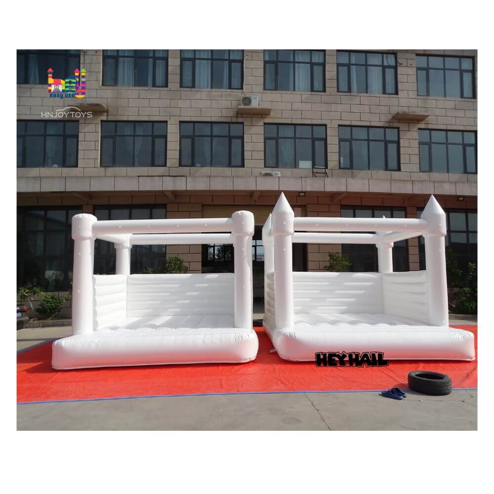Snow white bouncy castle