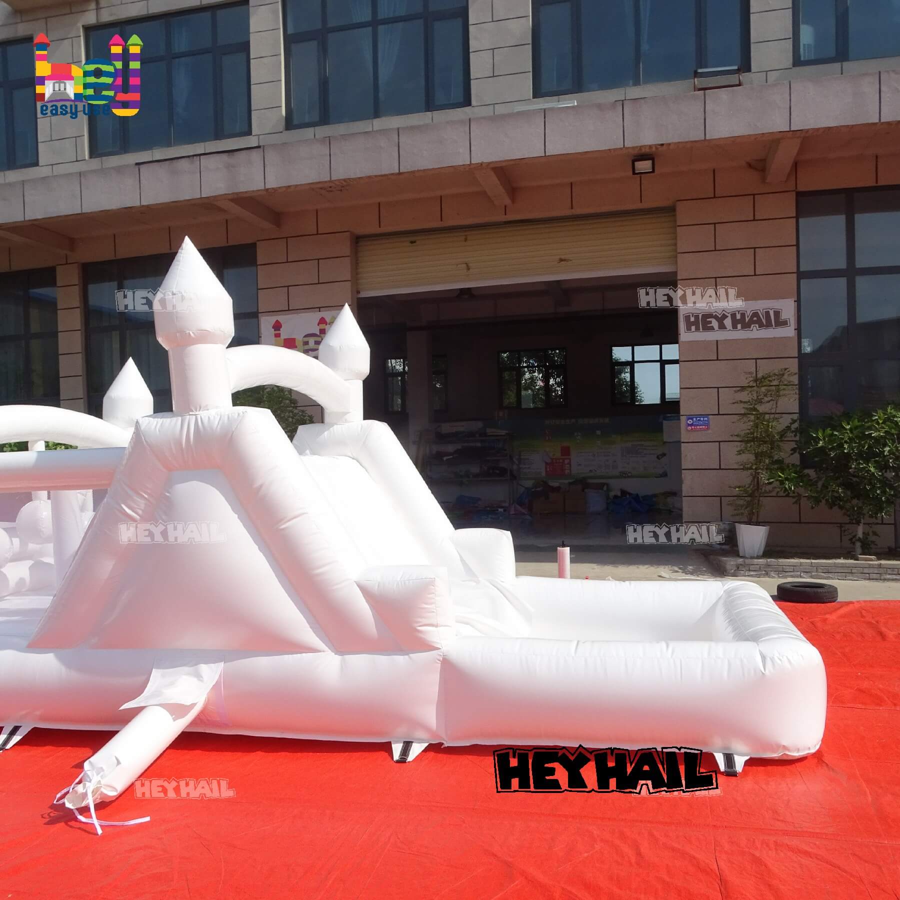 popular inflatable white obstacle bounce house on sale