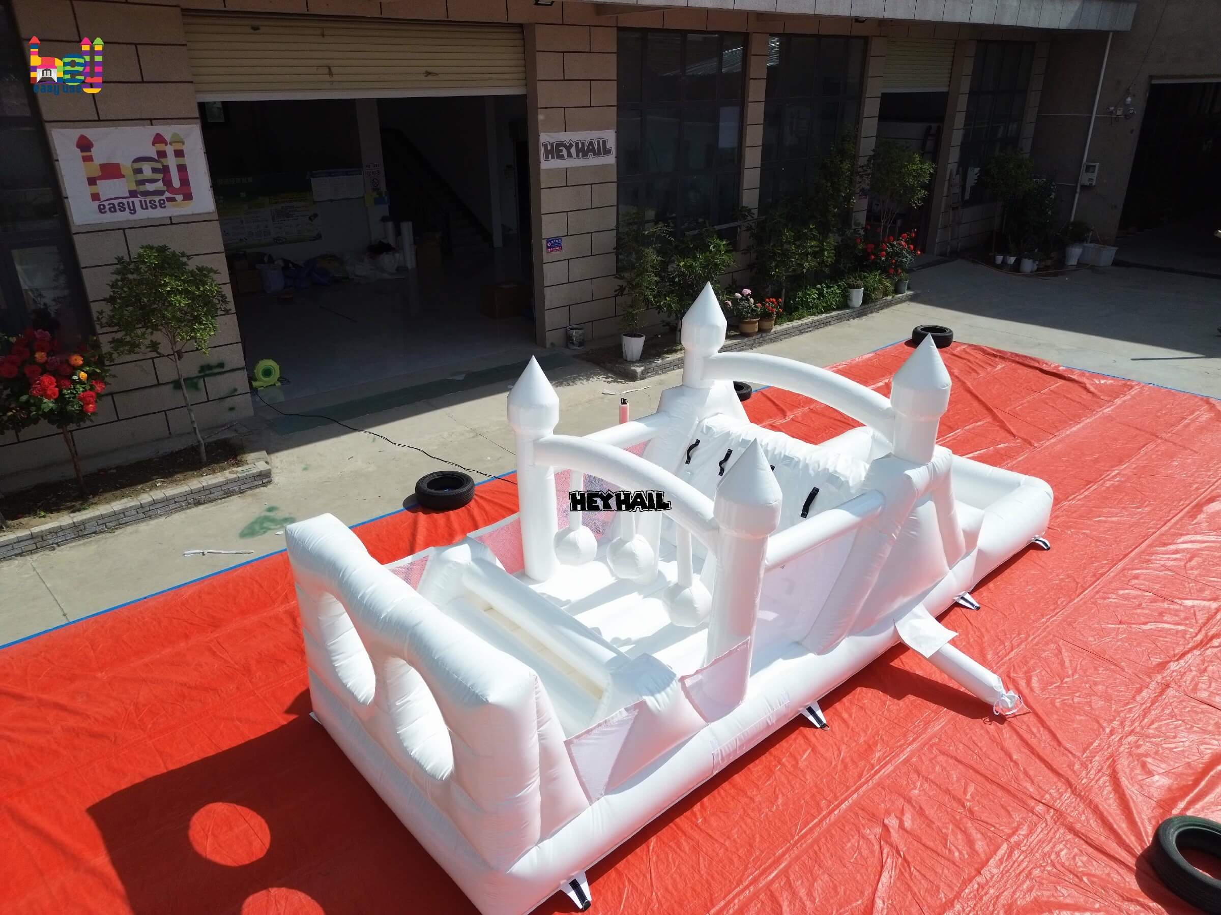pure white inflatable obstacle course on promotion